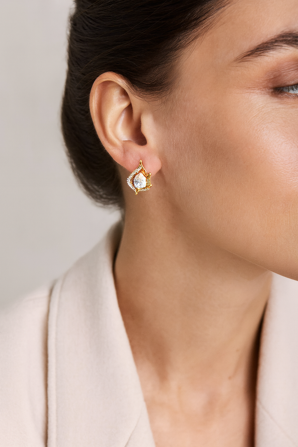 Gold-Plated Leaf-Design Stud Earrings with Teardrop CZ Center